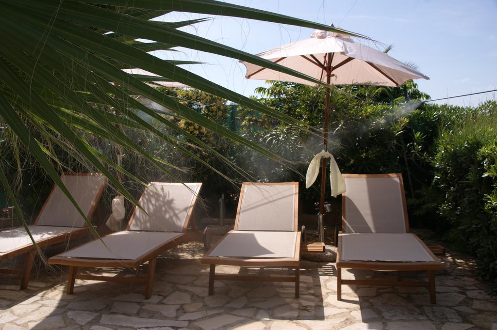 Hotel Azur Bord De Mer La Grande Motte Exterior foto